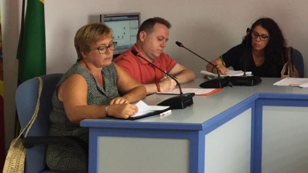 El PSOE lamenta “la manipulación del PA-100x100 sobre la plaga de mosquitos en las 50 viviendas”