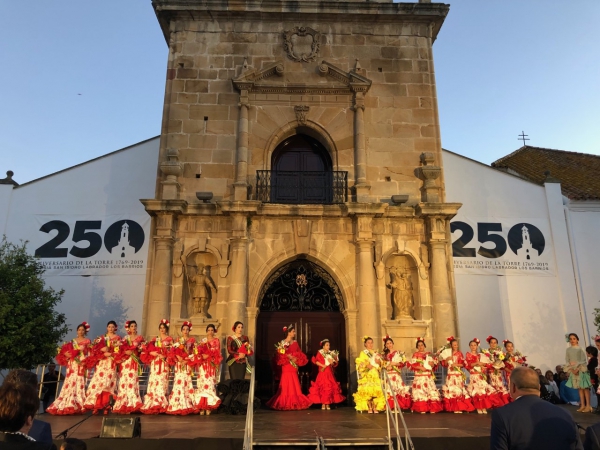 Los Barrios vive un brillante acto de coronación en el 250 aniversario de la Torre de la Iglesia