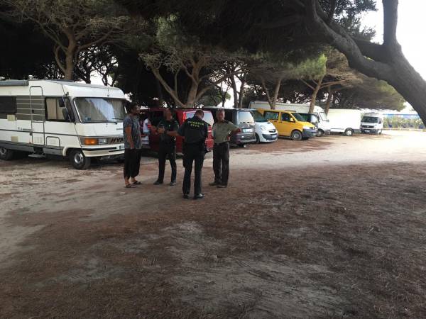 Nuevas operaciones conjuntas contra la acampada ilegal en Tarifa se saldan con más de 100 actas de denuncia