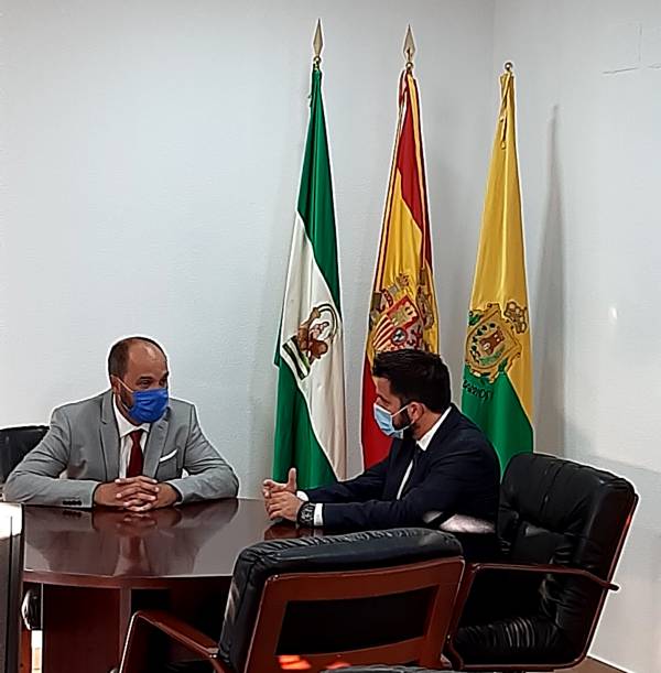 Alconchel trata con el nuevo delegado de Zona Franca el cronograma para la puesta en marcha del nuevo recinto fiscal