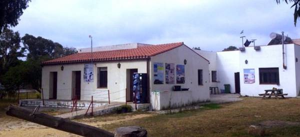 Roban numeroso material de la Estación Ornitológica de Tarifa, sede del Colectivo Cigúeña Negra
