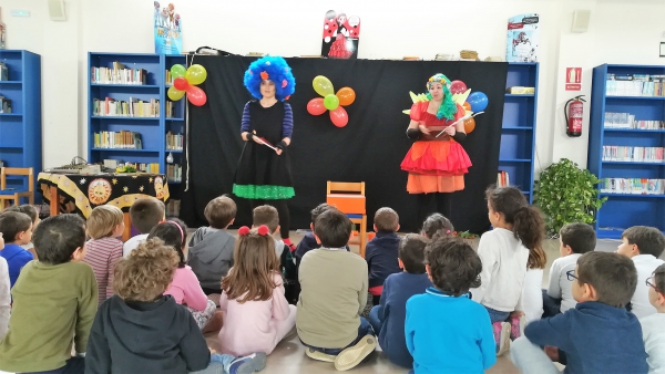 Los Barrios celebra el Día del Libro con cuentacuentos, juegos para fomentar la lectura y encuentros con autor