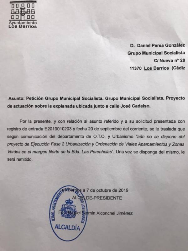 PSOE : El Gobierno Local reconoce que aún no tiene proyecto de actuación en la explanada de las Perenholas