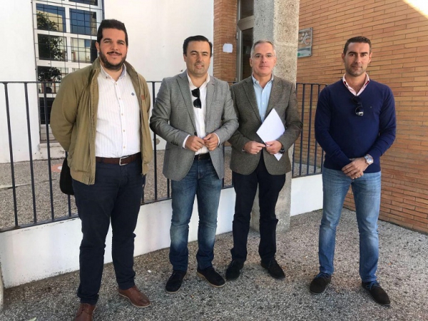 PP: La Junta de Andalucía castiga al municipio de Los Barrios sin la puesta en funcionamiento de la unidad de radiología
