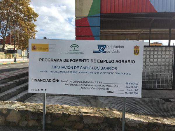 La gestión de la Diputación del PFEA en Los Barrios hace posible la reforma de la estación de autobuses