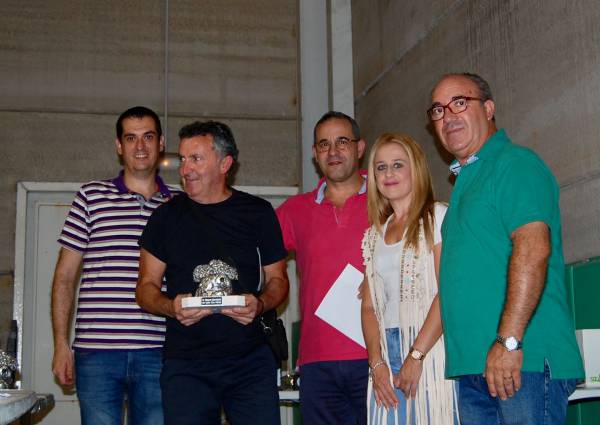 Los Cortijillos acoge la entrega de premios del IX Concurso Exposición Ornitológico del Campo de Gibraltar