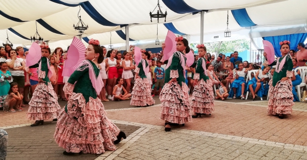 Magnífico ambiente de Domingo Rociero en la Feria de Palmones