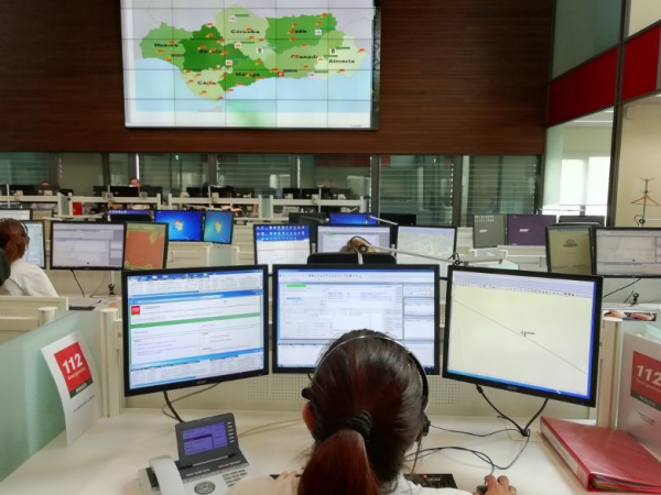 El Centro de Coordinación de Emergencias en Cádiz gestiona 1.440 avisos durante el Puente de Agosto