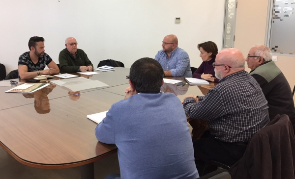 Valenzuela y coordinadores del nuevo PGOU mantienen las primeras reuniones con Aldepama, Protección Histórica Linense e Instituto de Estudios Campogibraltareños