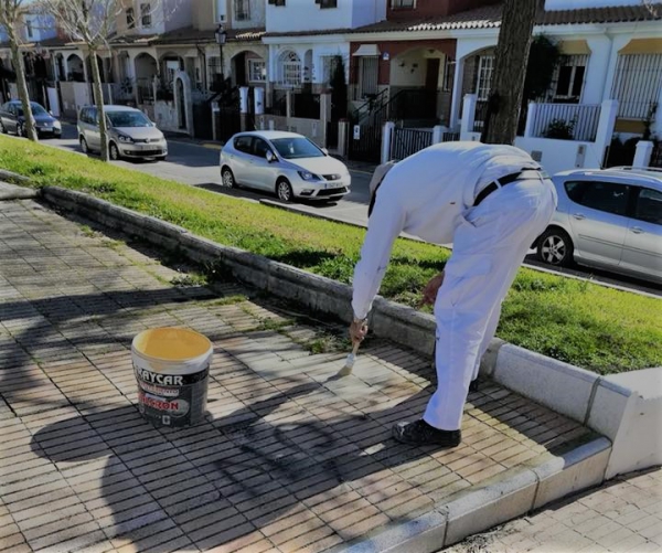 El Ayuntamiento ejecuta varias actuaciones de mantenimiento urbano en distintas zonas de Los Barrios