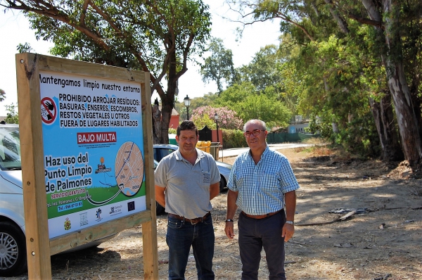 El Ayuntamiento de Los Barrios instala carteles informativos para evitar los vertidos de residuos en lugares no autorizados