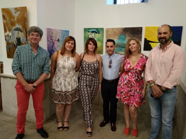 Alconchel y Molina inauguran la muestra de obras de pintura de los alumnos del taller de Valentín Rivera