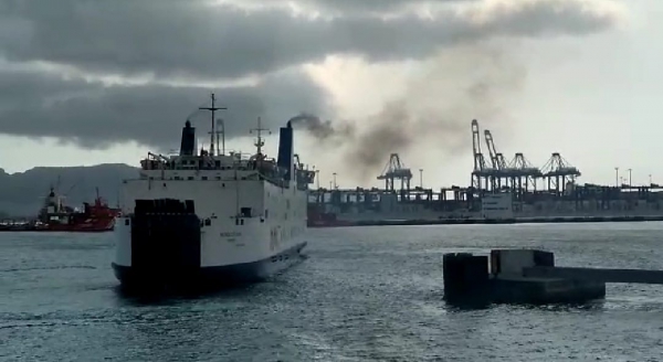 Verdemar Ecologistas en Acción se lamenta de la reiteración de ferrys que emiten humos en el Puerto de Algeciras