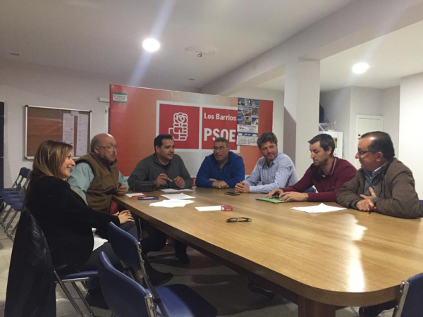 Puerto se compromete con los sindicatos del Ayuntamiento a consolidar la plantilla, un nuevo convenio y a mejorar los servicios públicos con los propios trabajadores municipales
