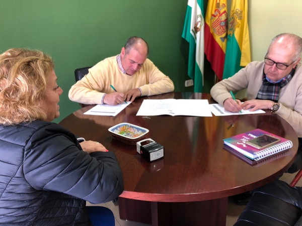 Firmado el convenio de colaboración para la celebración el sábado de  la XXVIII Tagarninada Popular de Los Barrios
