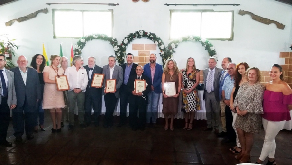Mandos Intermedios entrega sus premios turísticos y de hostelería 2018 en Los Barrios