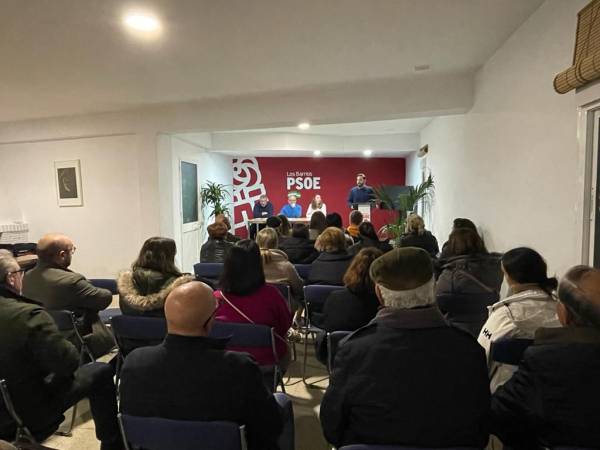 El PSOE de Los Barrios aprueba por aclamación su renovada lista de candidatos para las elecciones municipales