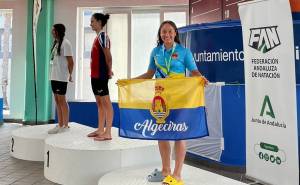 La sanroqueña Aitana Domínguez, bronce en el Andaluz Infantil de Verano de natación