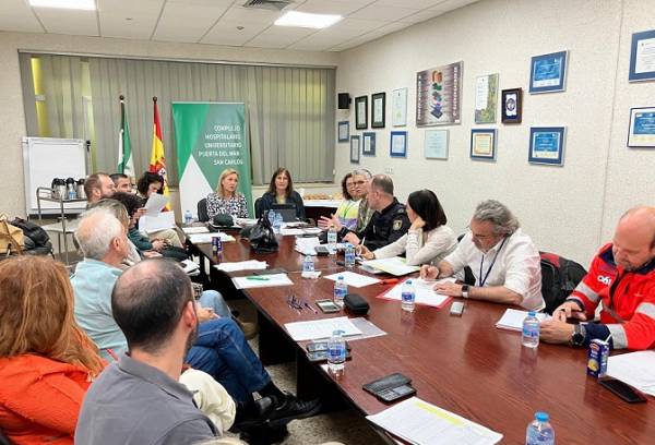 La comisión contra las agresiones al personal sanitario de la provincia de Cádiz se reúne en el Hospital Puerta del Mar
