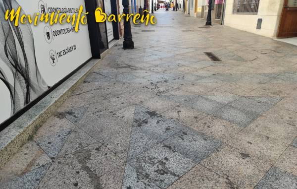 Movimiento Barreño solicita al ayuntamiento la limpieza de la calle La Plata y callejón Martín
