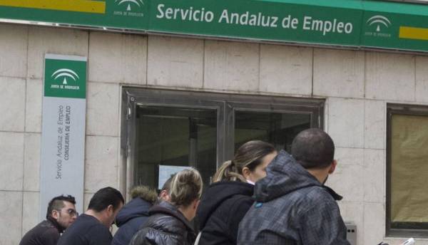El paro de enero sube en 3.962 personas en Cádiz