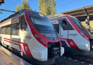La falta de mantenimiento deteriora la situación de las estaciones de tren de la provincia de Cádiz